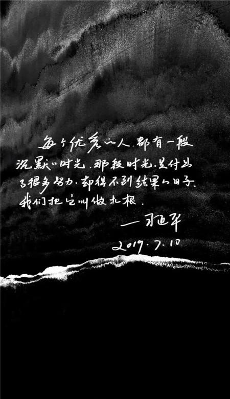 漂亮女孩扮精灵